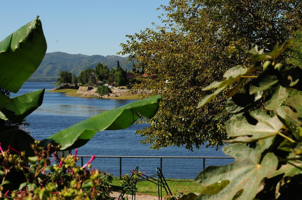Hostal De La Costa Villa Carlos Paz Dış mekan fotoğraf