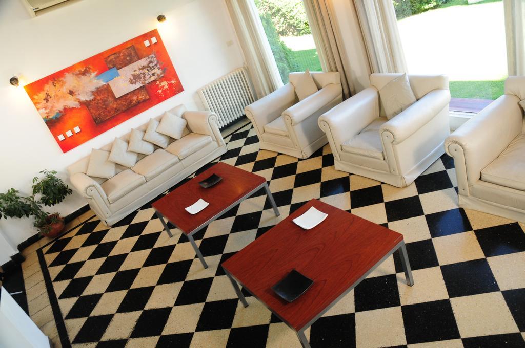 Hostal De La Costa Villa Carlos Paz Dış mekan fotoğraf