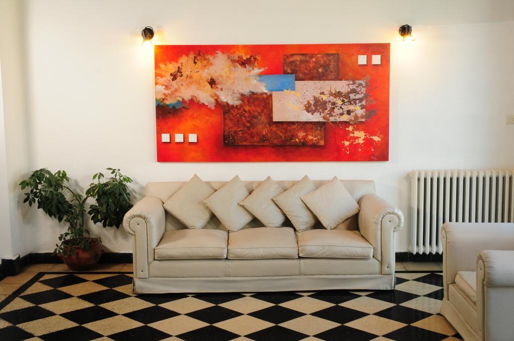 Hostal De La Costa Villa Carlos Paz Dış mekan fotoğraf