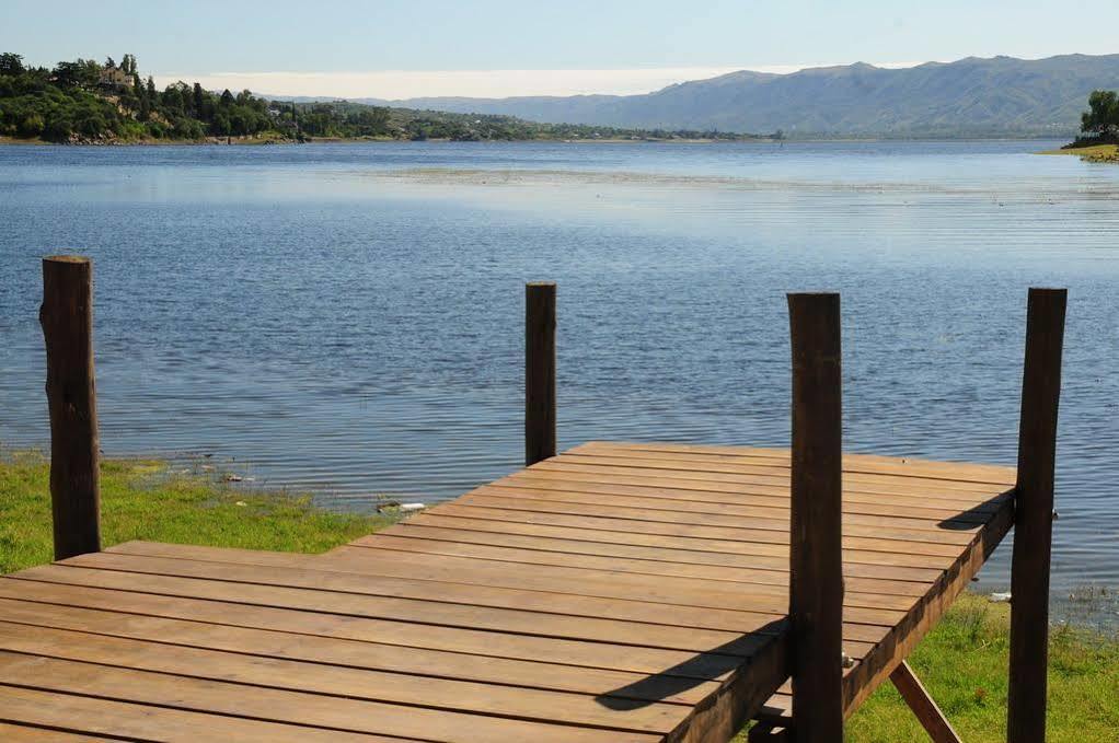 Hostal De La Costa Villa Carlos Paz Dış mekan fotoğraf