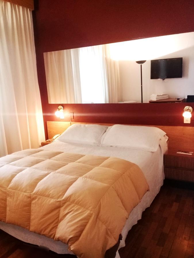 Hostal De La Costa Villa Carlos Paz Dış mekan fotoğraf
